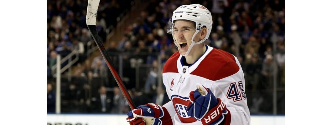 Die Montreal Canadiens haben Lane Hutson für acht Jahre unter Vertrag genommen Die Montreal Canadiens haben Lane Hutson für acht Jahre unter Vertrag genommen