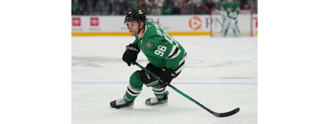 Mikko Rantanen erstmals in seiner NHL-Karriere gesperrt Mikko Rantanen erstmals in seiner NHL-Karriere gesperrt