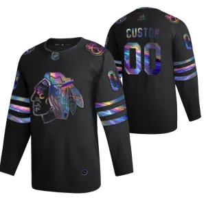 Chicago Blackhawks Personalisiert Iridescent Holographic Authentic Trikot - Herren (Schwarz) Chicago Blackhawks Personalisiert Iridescent Holographic Authentic Trikot - Herren (Schwarz)