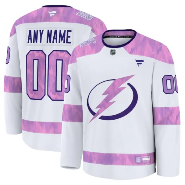 Fanatics Tampa Bay Lightning Hockey Fights Cancer Personalisiert 24/25 Practice Trikot - Herren (Weiss) Fanatics Tampa Bay Lightning Hockey Fights Cancer Personalisiert 24/25 Practice Trikot - Herren (Weiss)